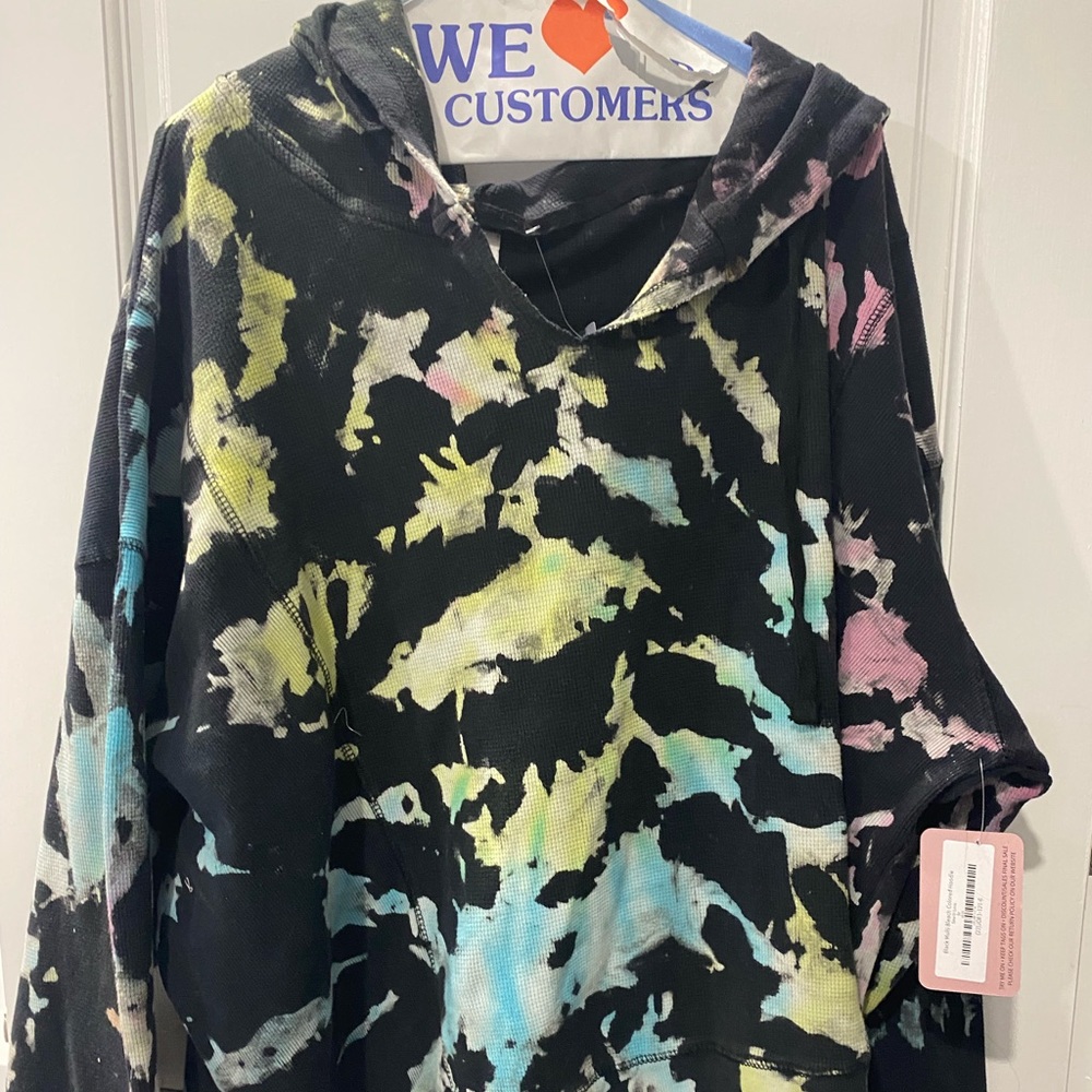 NWT - waffle material, tie dye hoodie 3xl